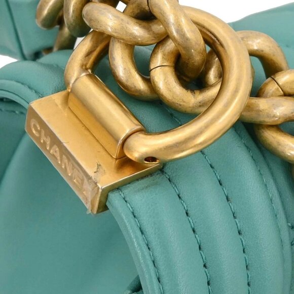 Boy Chanel Emerald Green Lambskin Small Chain Shoulder Bag - Picture 4 of 10